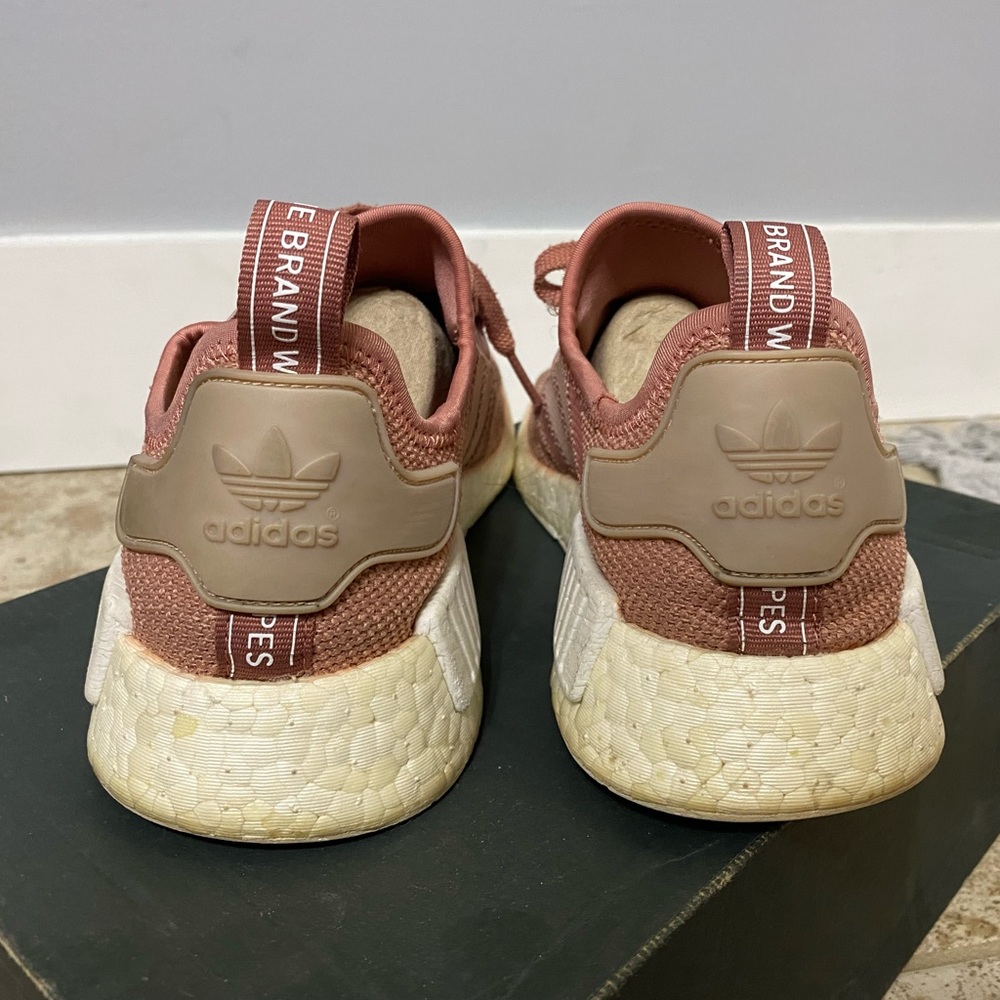 Adidas NMD R1 - Picture 2 of 8